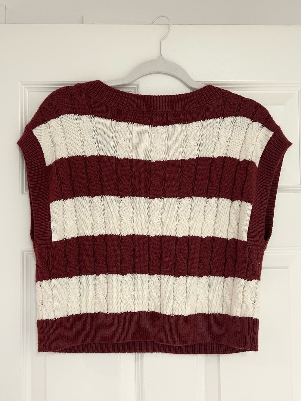 SO Striped Cable-Knit V-Neck Sweater Vest - Picture 2 of 3